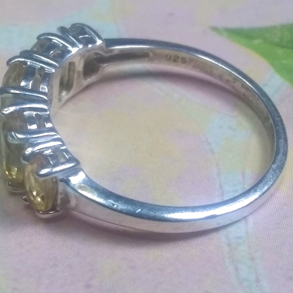 .925 Sterling Silver Lovely Citrine Oval Round Gemstone Solid Band Ring - Picture 6 of 7